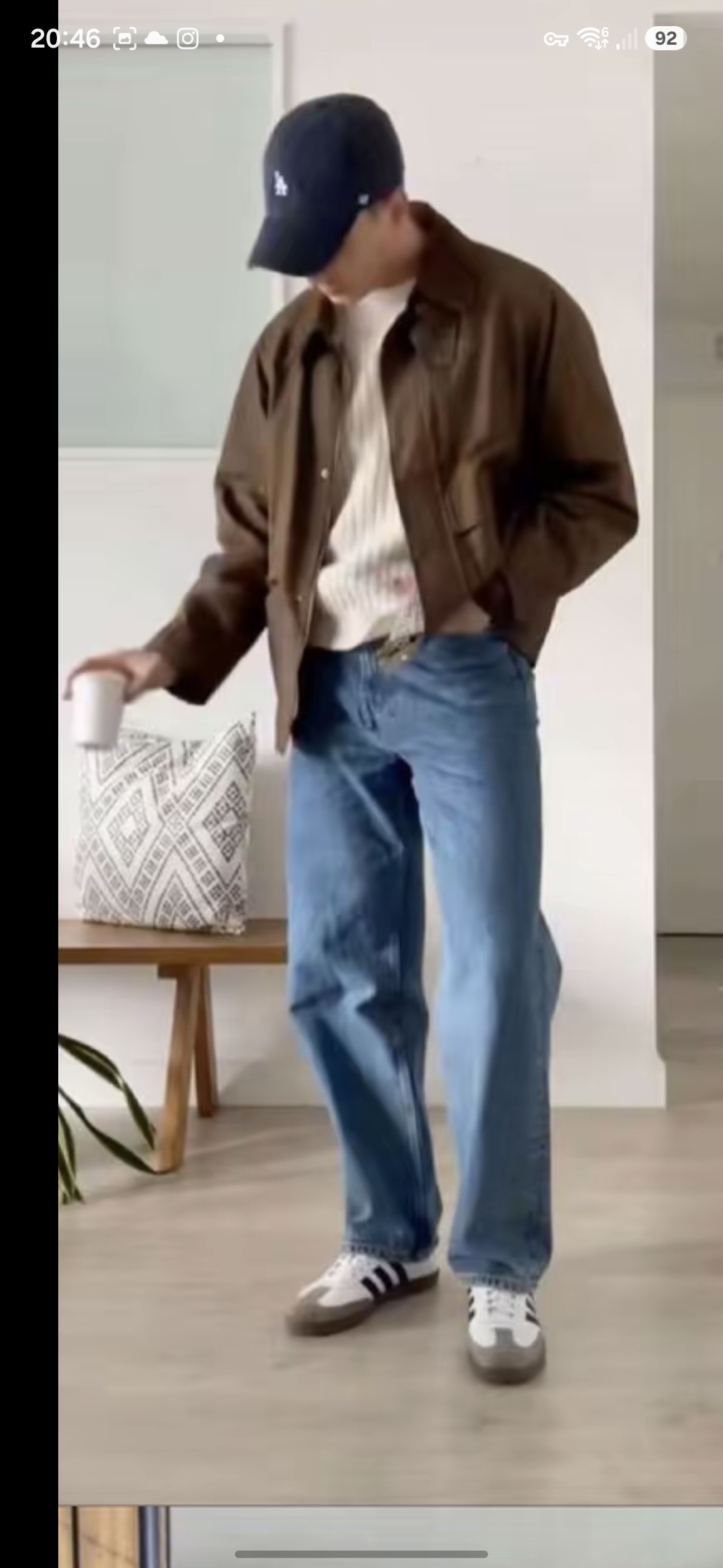 Look 08 - Surchemise marron et jean droit